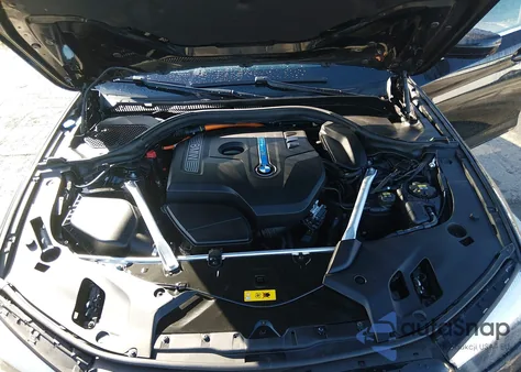 2019 BMW 530E Iperformance z USA, uszkodzony, nr VIN WBAJA9C56KB388594